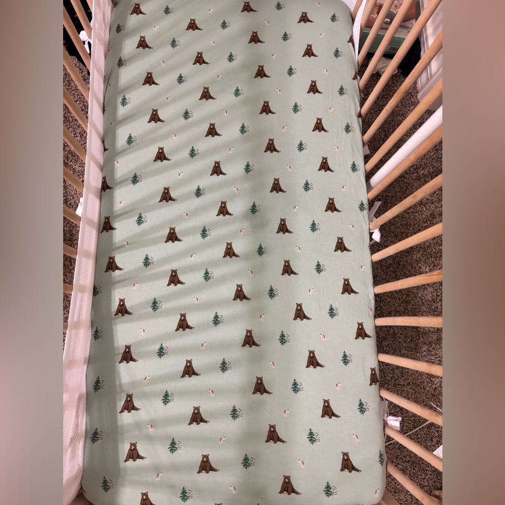 Kyte Baby Trail crib sheet